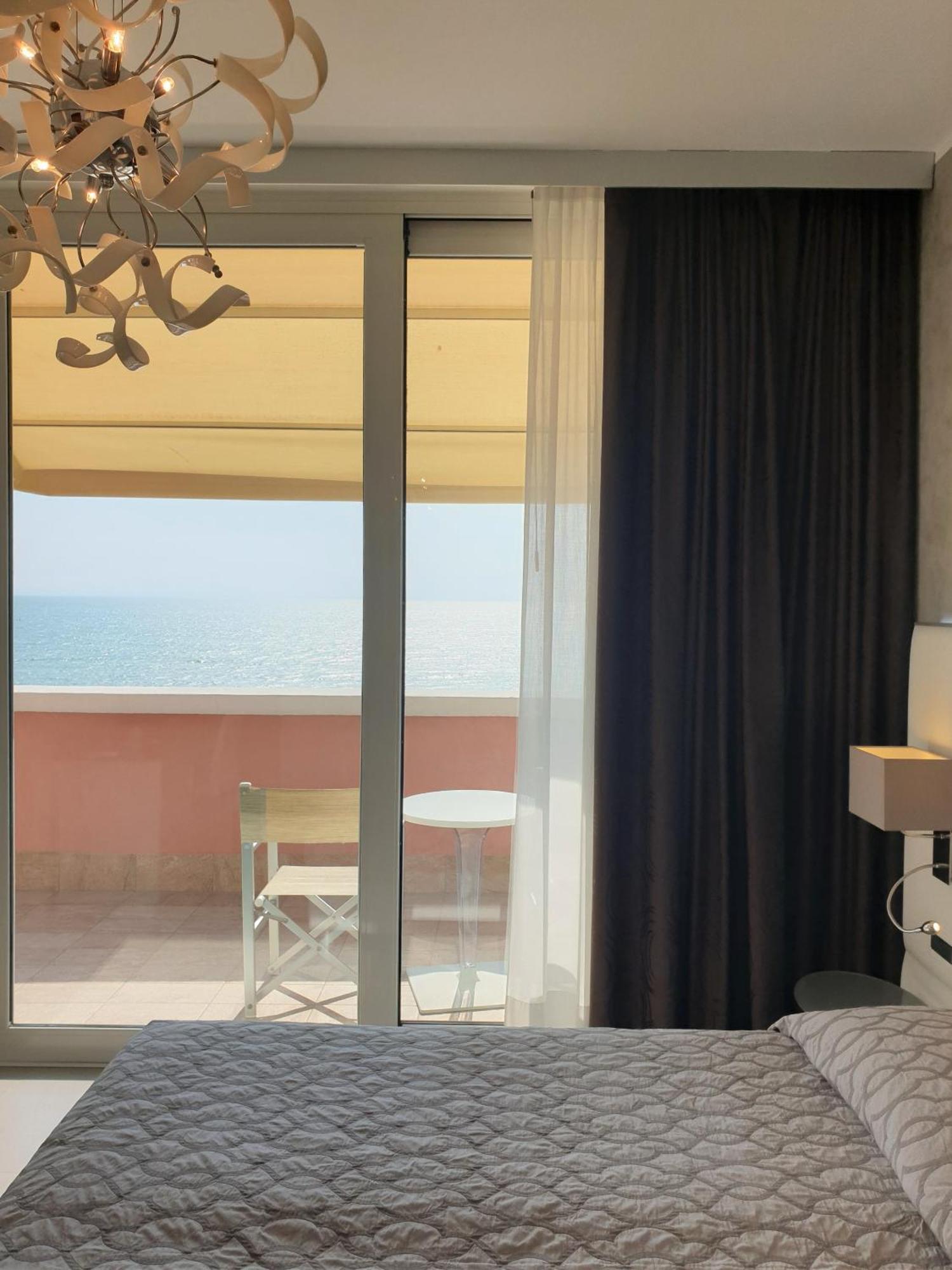 Grande Albergo Marin Lignano Sabbiadoro Exterior photo