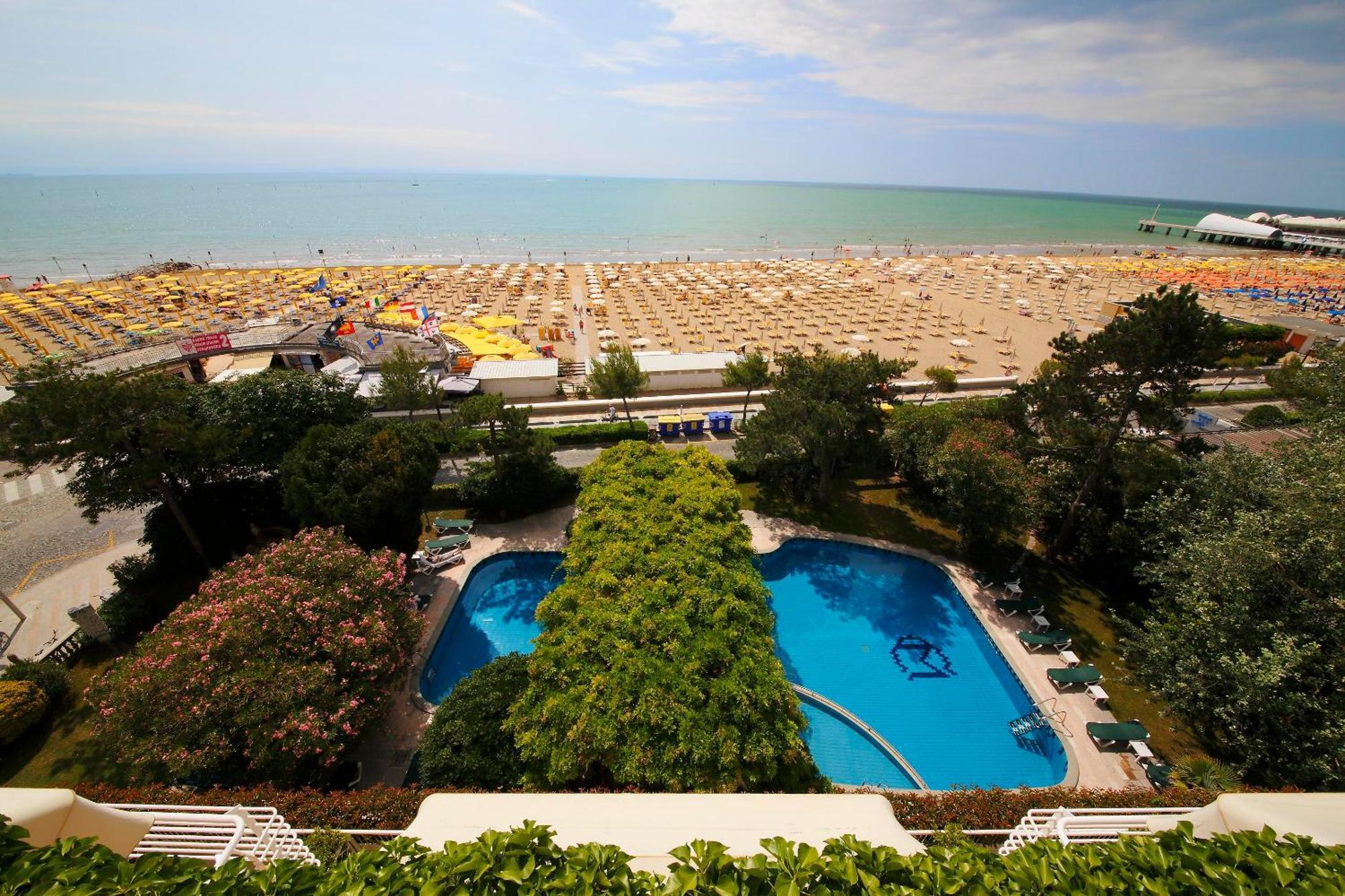 Grande Albergo Marin Lignano Sabbiadoro Exterior photo